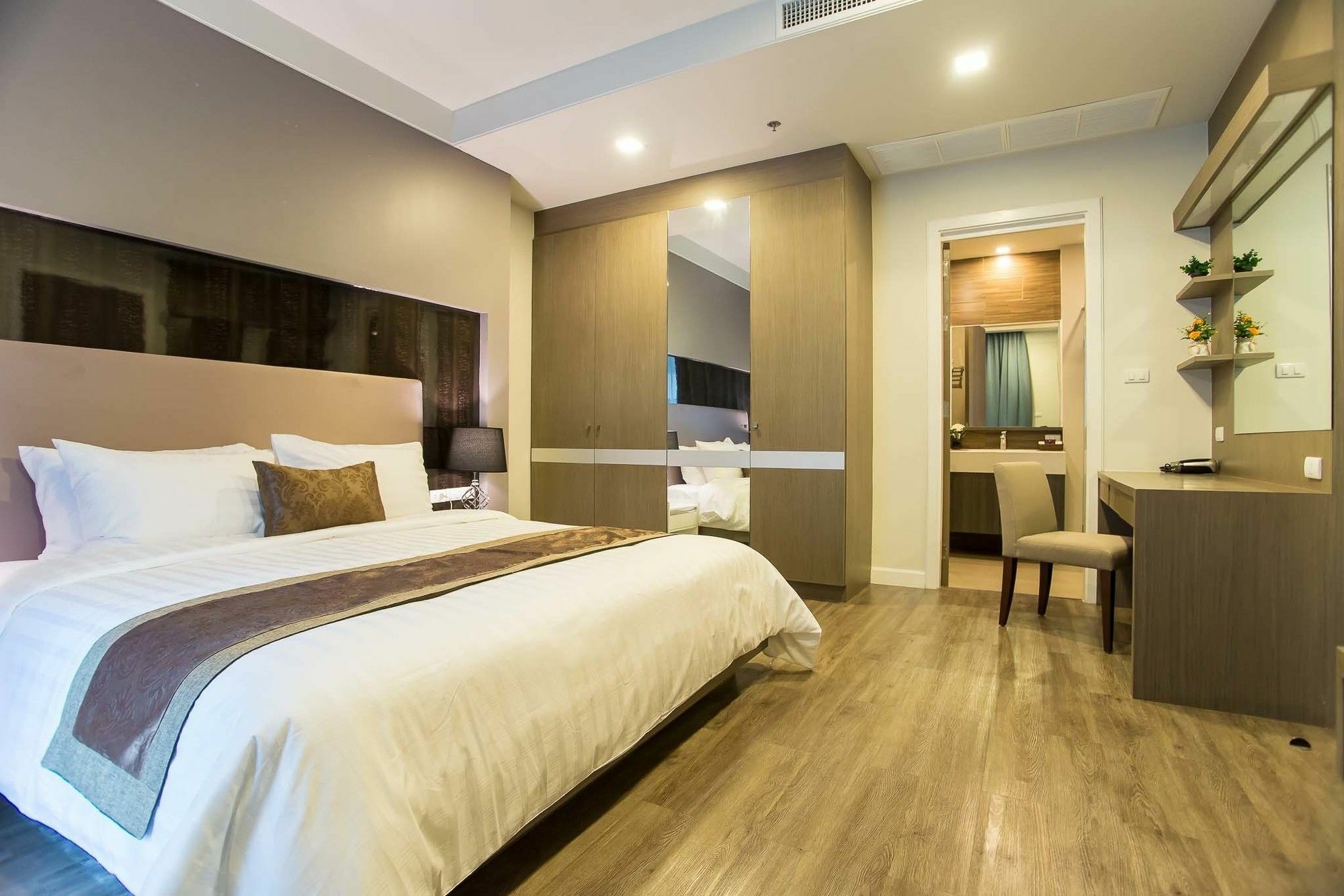 Metropolis Suites Bangkok, Tapestry Collection By Hilton Экстерьер фото